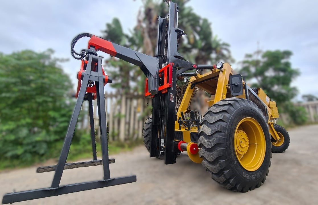 Bell 220 Forklift Standard with Extra Brick Grabber Attachment (Quick Coupler)